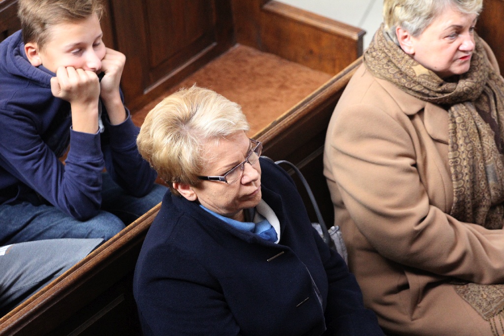 Msza święta na rozpoczęcie Dnia Papieskiego w Legnicy
