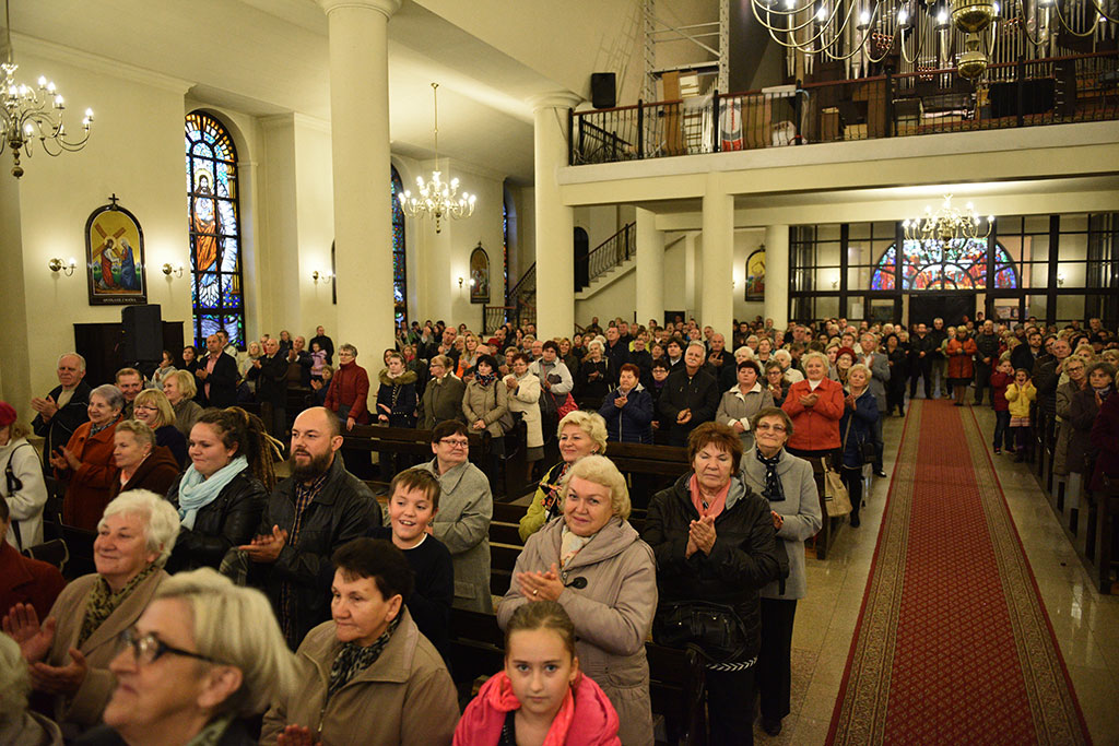Pop – oratorium „Miłosierdzie Boże” w kościele na Piekarach