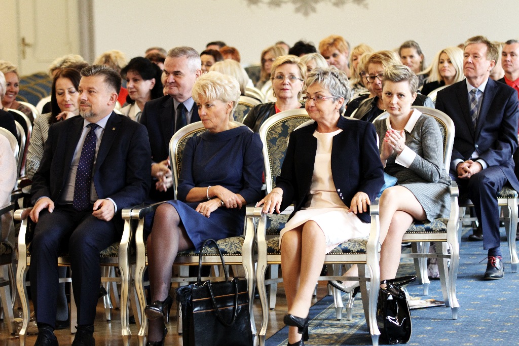 Nagrody od prezydenta dla legnickich pracowników oświaty