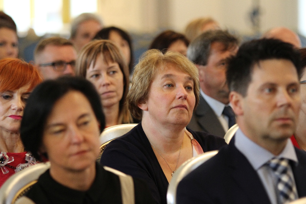 Nagrody od prezydenta dla legnickich pracowników oświaty