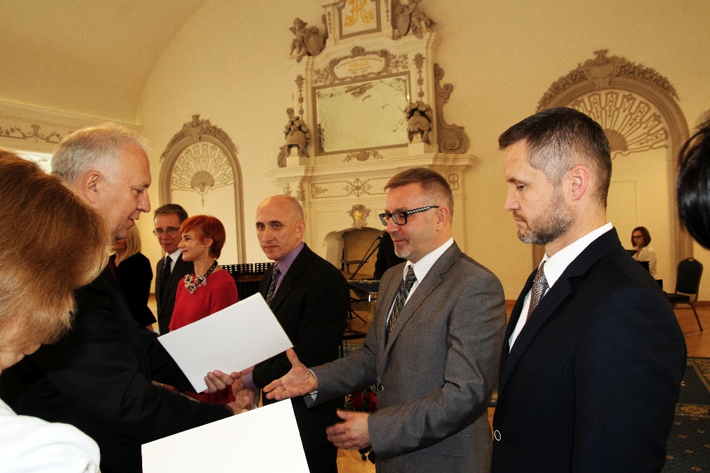 Nagrody od prezydenta dla legnickich pracowników oświaty