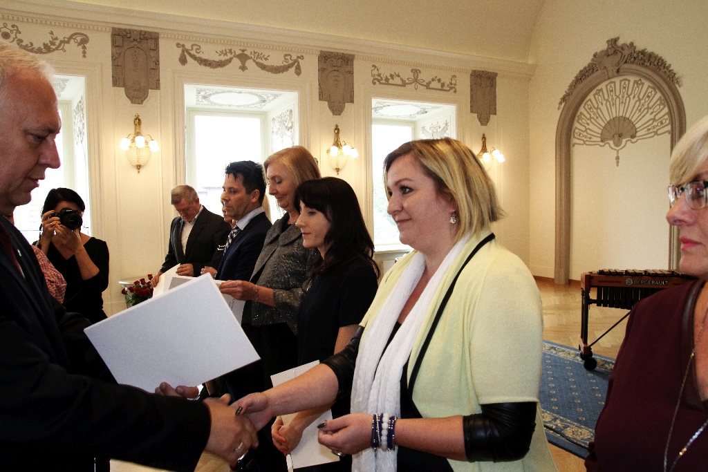 Nagrody od prezydenta dla legnickich pracowników oświaty