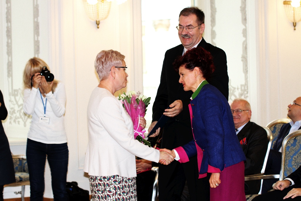 Odznaczenia i nagrody z okazji Dnia Edukacji Narodowej