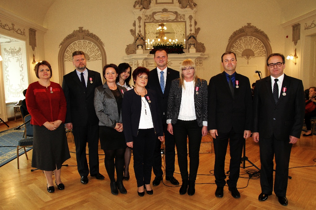 Odznaczenia i nagrody z okazji Dnia Edukacji Narodowej