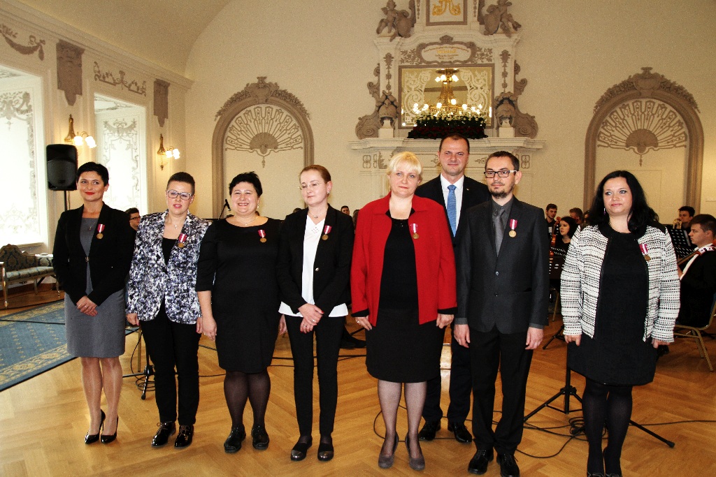 Odznaczenia i nagrody z okazji Dnia Edukacji Narodowej