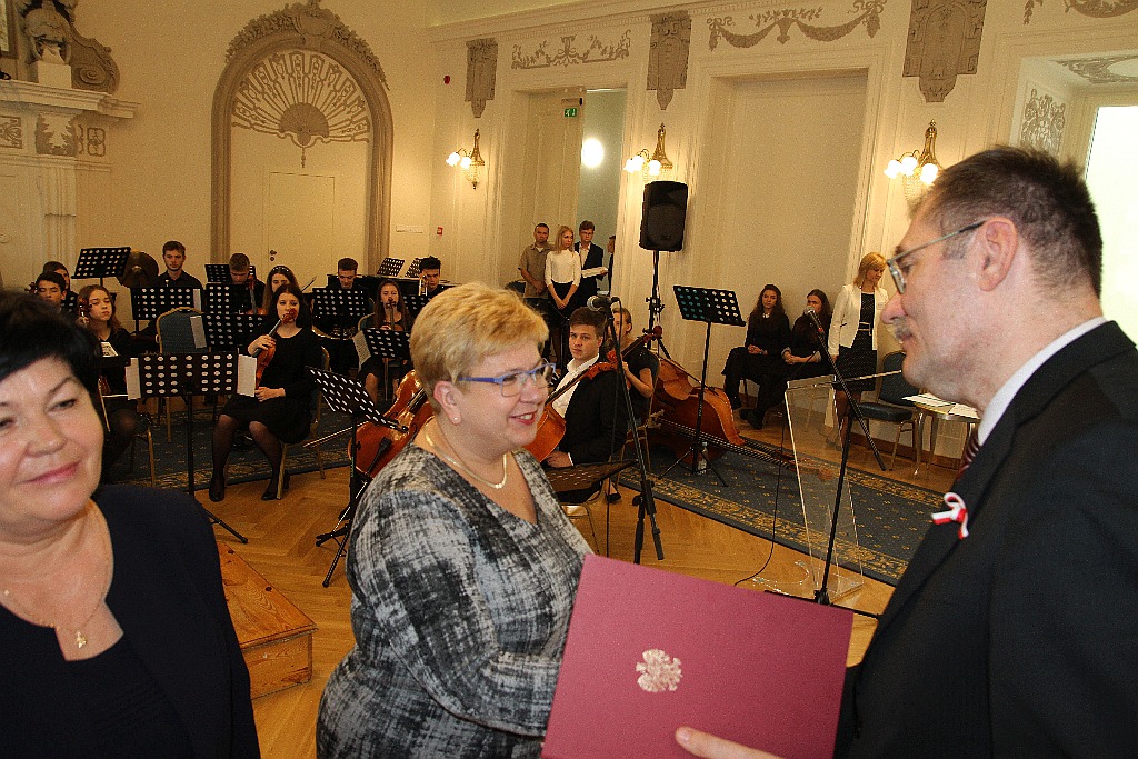Odznaczenia i nagrody z okazji Dnia Edukacji Narodowej