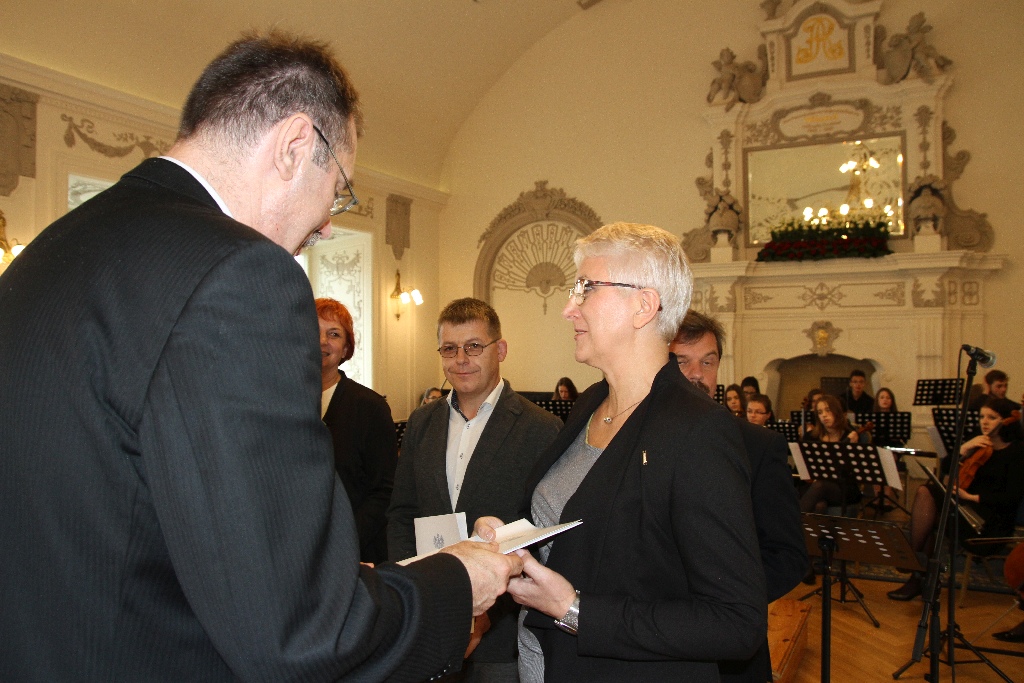 Odznaczenia i nagrody z okazji Dnia Edukacji Narodowej