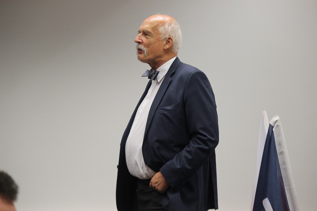Korwin - Mikke odwiedził Legnicę. Miał niewielu słuchaczy
