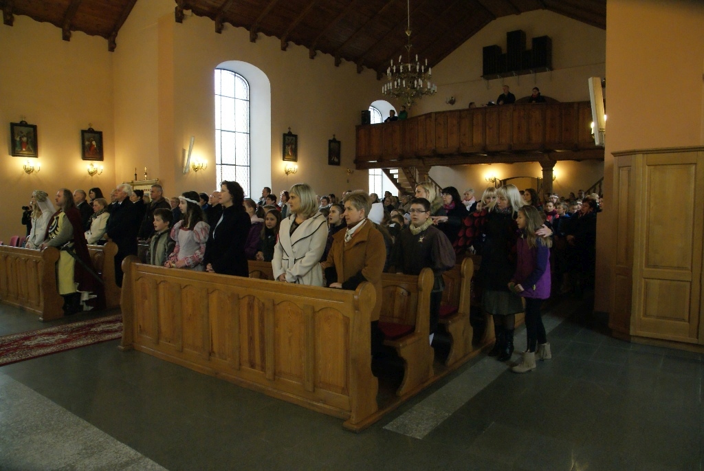 Nadanie imienia świętej Jadwigi Śląskiej SP w Kunicach