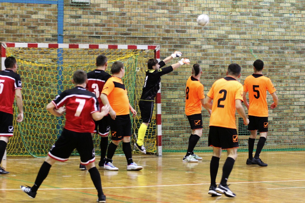 Sportowa walka niepełnosprawnych o Puchar KKN Miedź Legnica