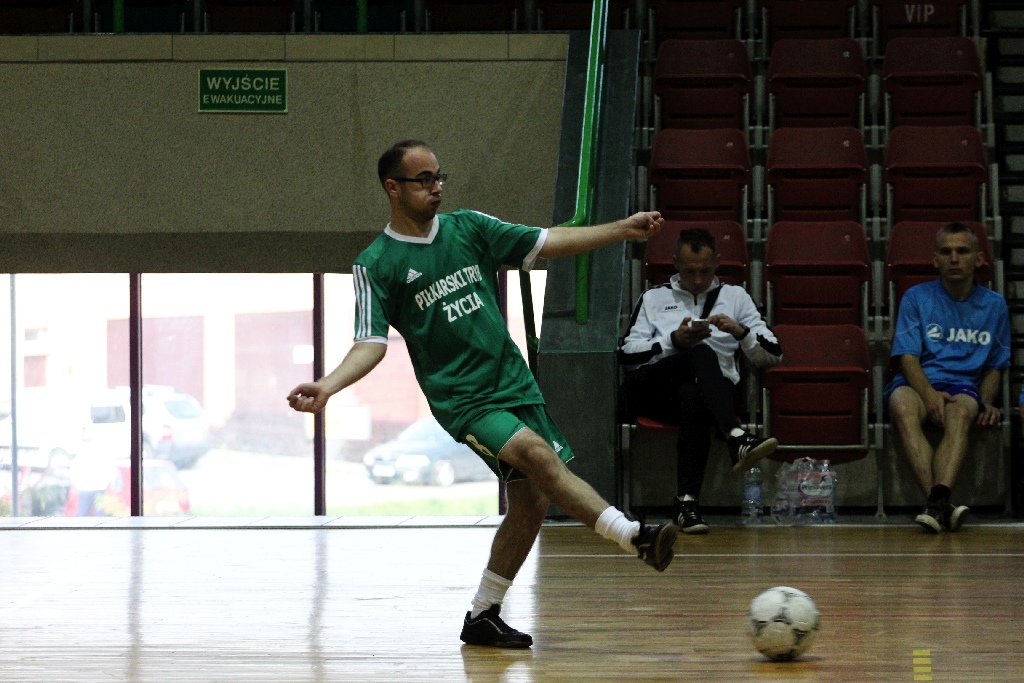 Sportowa walka niepełnosprawnych o Puchar KKN Miedź Legnica