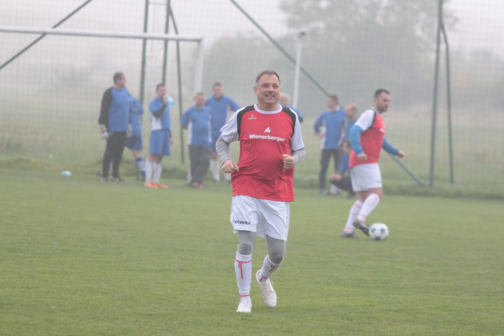 Piłkarze z Wienerberger Kunice zostali mistrzami Polski