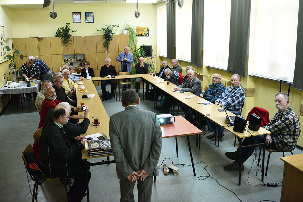 Przodownicy Turystyki Pieszej obradują na zlocie w Legnicy