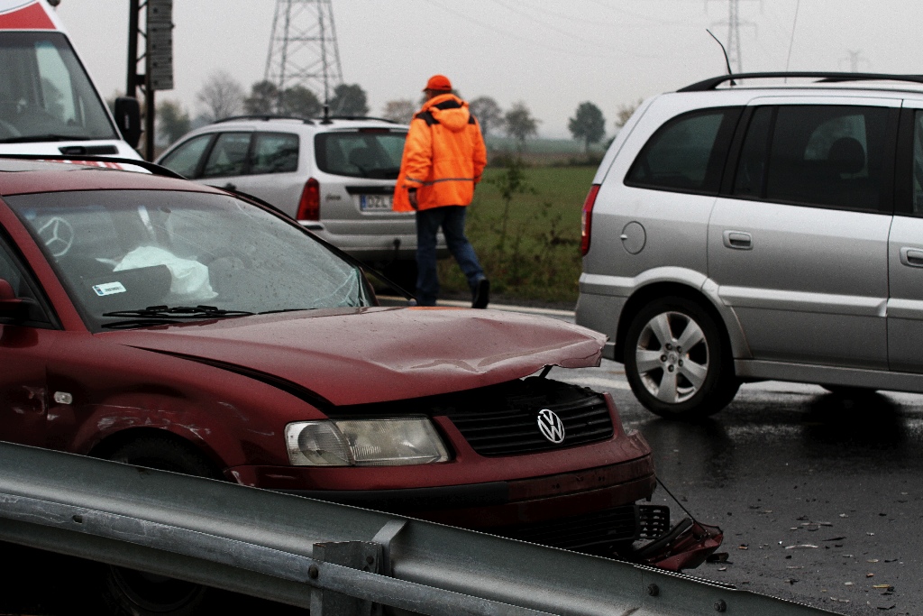 Wypadek na drodze Legnica - Złotoryja. Dwie osoby ranne