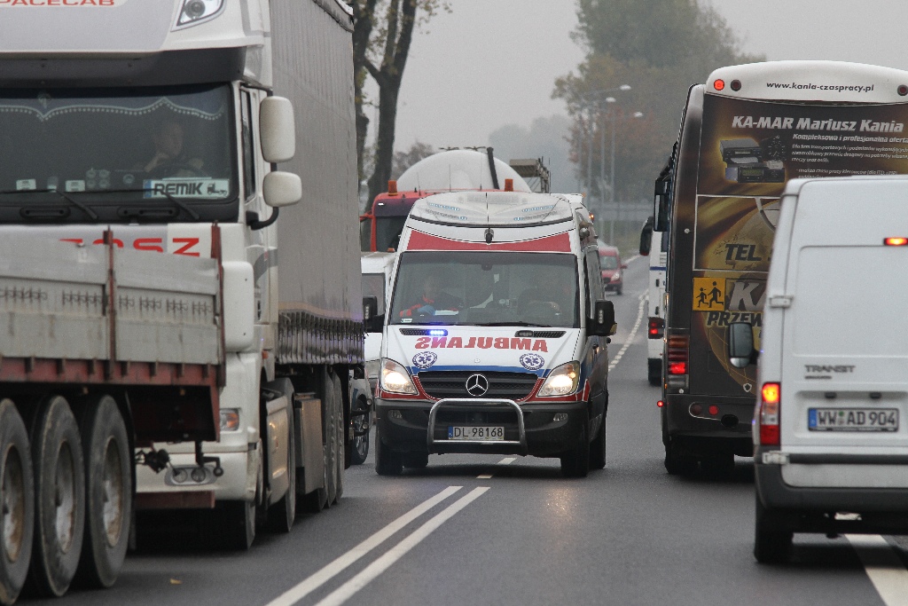 Wypadek na drodze Legnica - Złotoryja. Dwie osoby ranne
