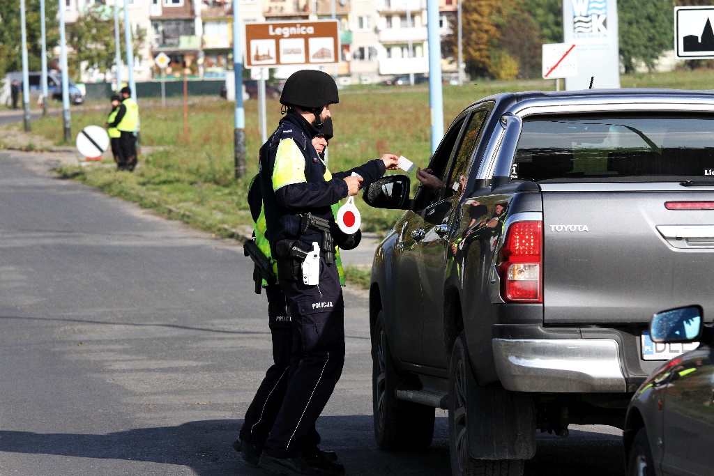 Policja trenowała, jak zatrzymać uciekającego autem przestępcę