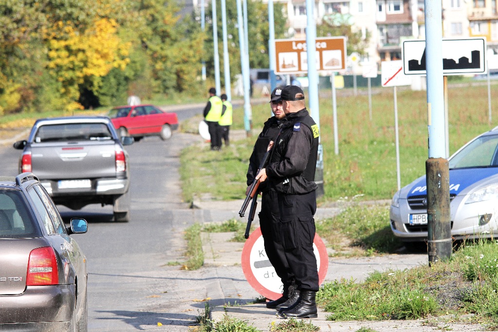 Policja trenowała, jak zatrzymać uciekającego autem przestępcę