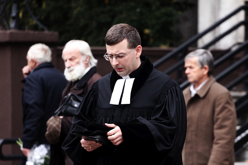 Jürgen Gretschel został pochowany na cmentarzu przy Wrocławskiej