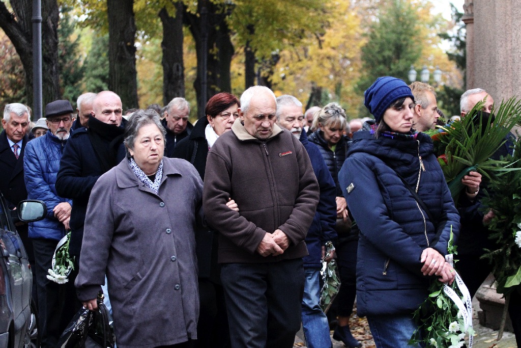 Jürgen Gretschel został pochowany na cmentarzu przy Wrocławskiej