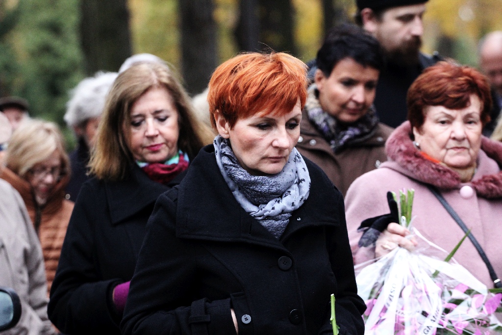 Jürgen Gretschel został pochowany na cmentarzu przy Wrocławskiej