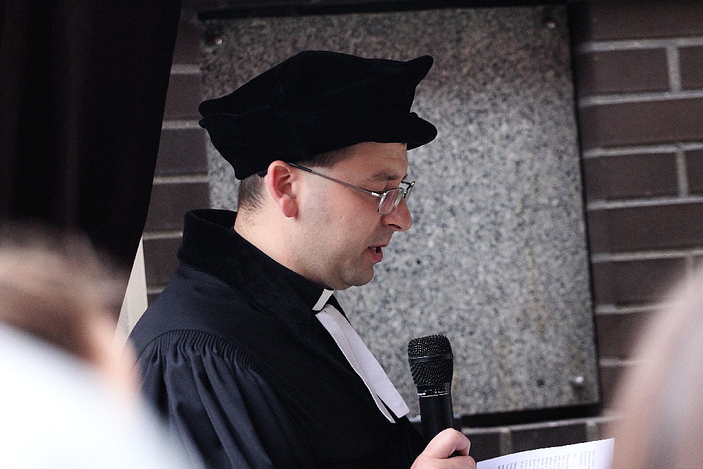 Jürgen Gretschel został pochowany na cmentarzu przy Wrocławskiej