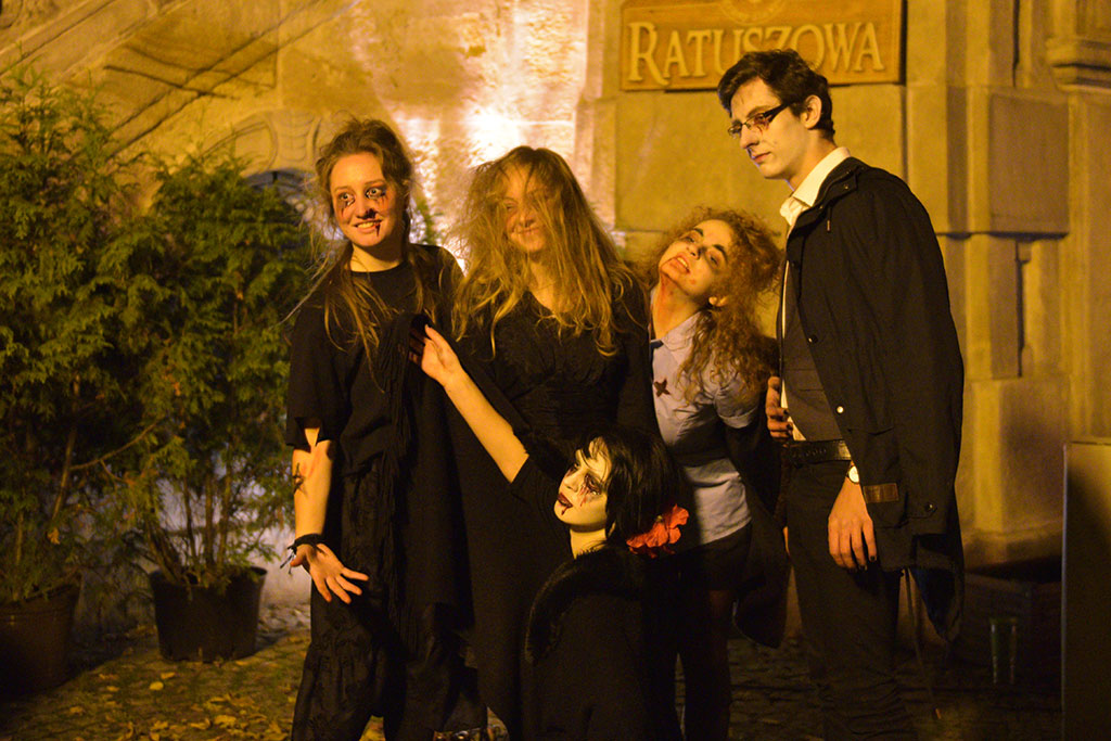 Upiorny Zombie Walk przeszedł w sobotę ulicami Legnicy