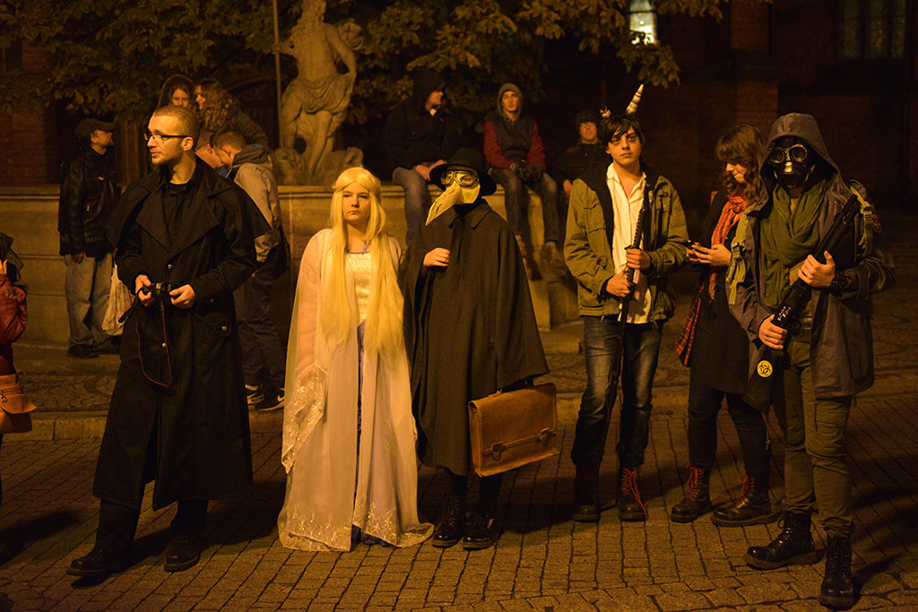 Upiorny Zombie Walk przeszedł w sobotę ulicami Legnicy