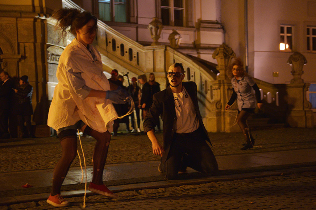 Upiorny Zombie Walk przeszedł w sobotę ulicami Legnicy