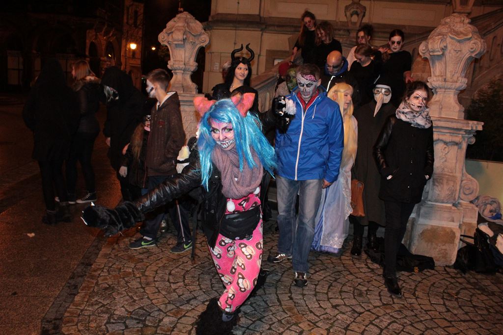 Po raz piąty odbył się w Legnicy mroczny Zombie Walk