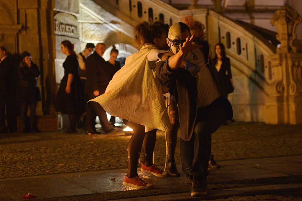 Upiorny Zombie Walk przeszedł w sobotę ulicami Legnicy