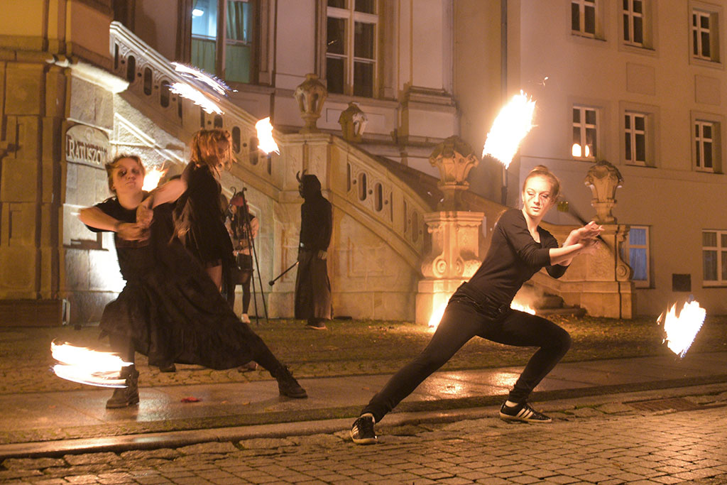 Upiorny Zombie Walk przeszedł w sobotę ulicami Legnicy