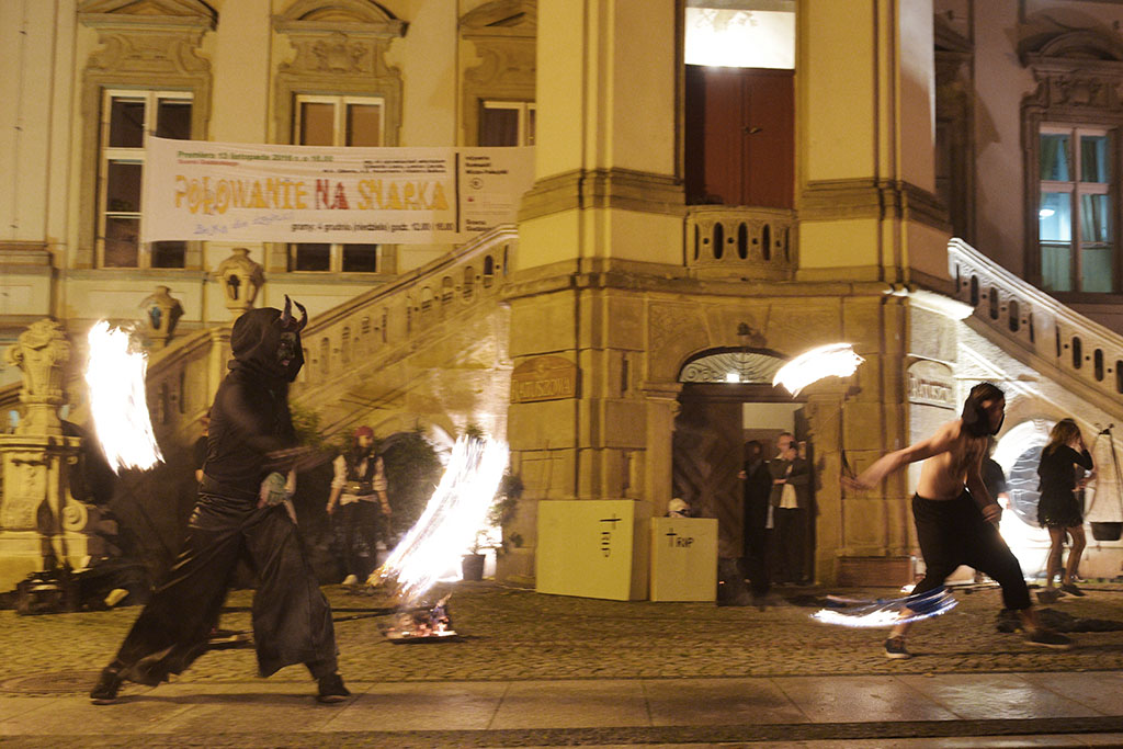 Upiorny Zombie Walk przeszedł w sobotę ulicami Legnicy