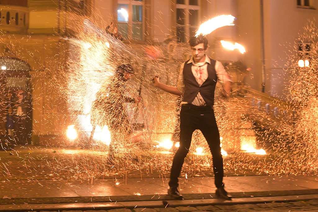 Upiorny Zombie Walk przeszedł w sobotę ulicami Legnicy