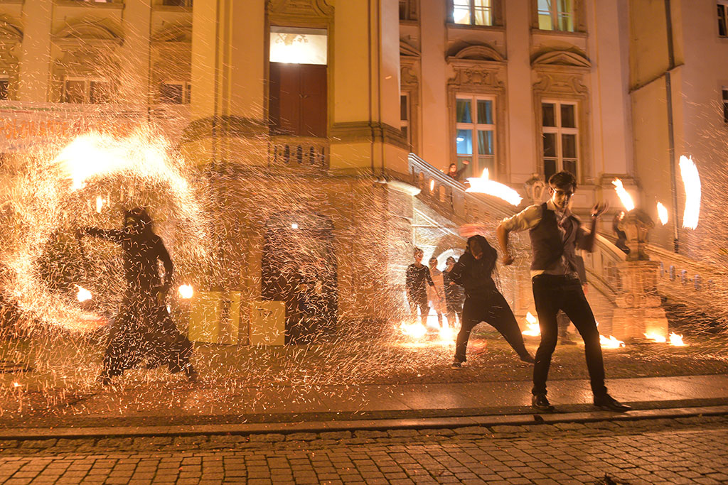 Upiorny Zombie Walk przeszedł w sobotę ulicami Legnicy