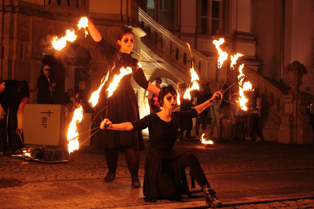 Po raz piąty odbył się w Legnicy mroczny Zombie Walk