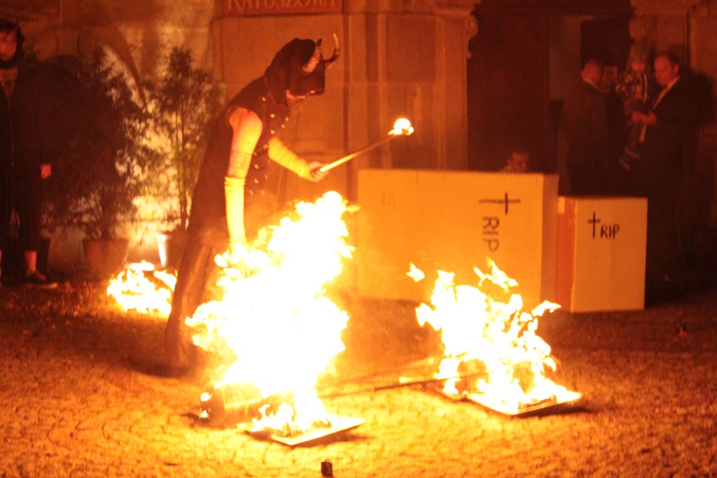 Po raz piąty odbył się w Legnicy mroczny Zombie Walk