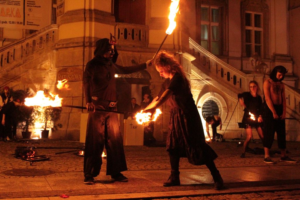 Po raz piąty odbył się w Legnicy mroczny Zombie Walk