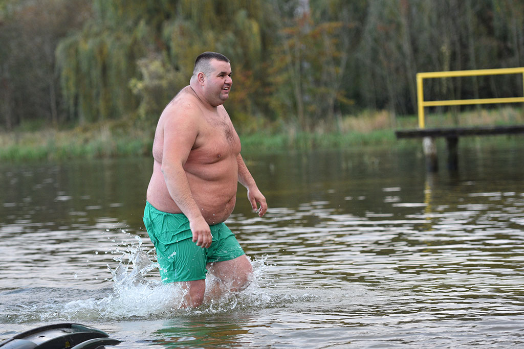 Legnickie Morsy rozpoczęły sezon na kąpielisku Kormoran