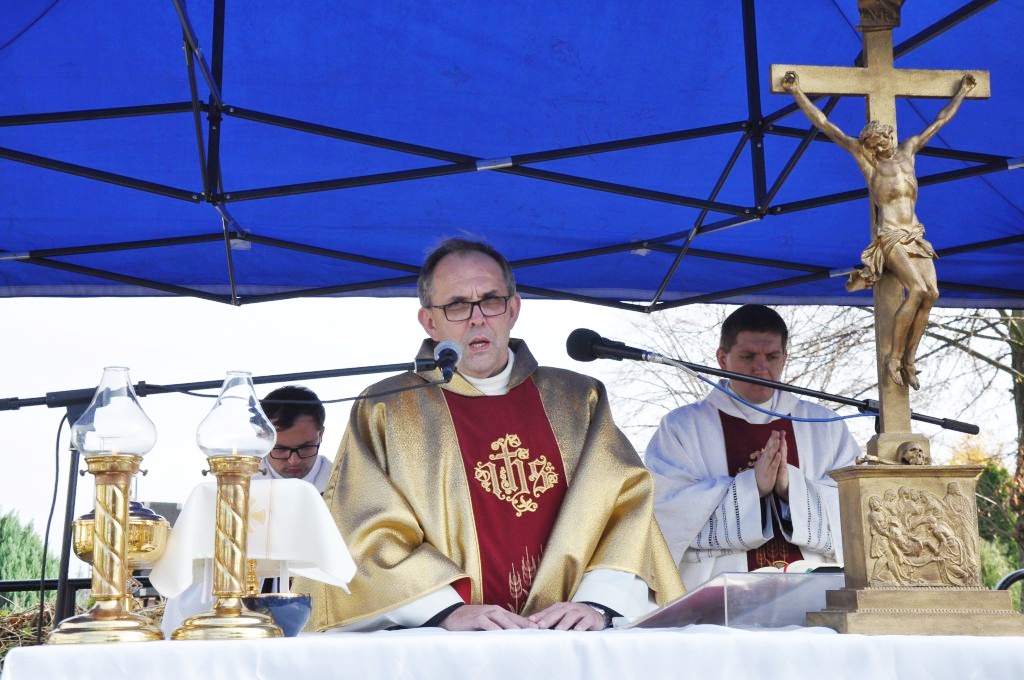 Dzień Wszystkich Świętych na prochowickim cmentarzu