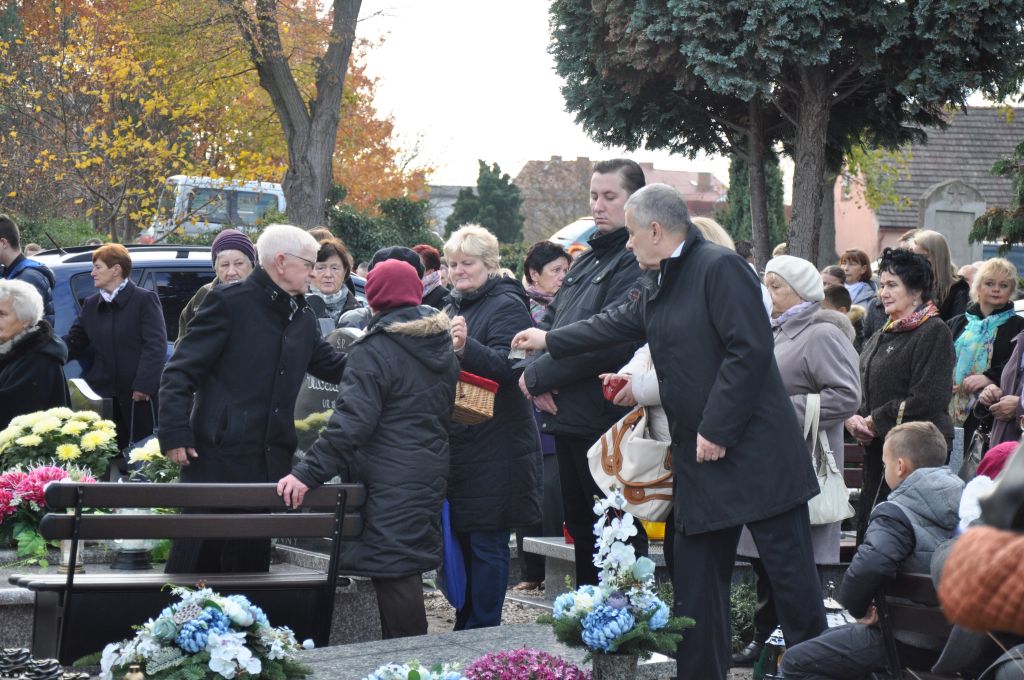 Dzień Wszystkich Świętych na prochowickim cmentarzu