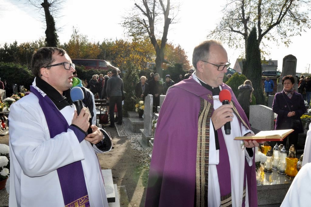 Dzień Wszystkich Świętych na prochowickim cmentarzu