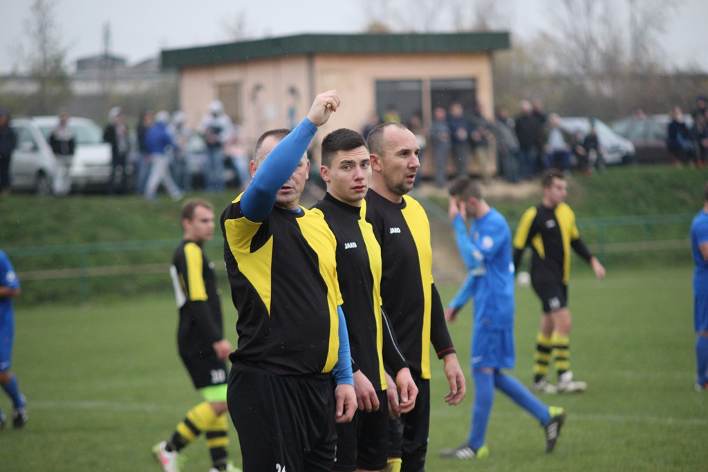 Klasa A: Niski lot Orła w starciu z Ikarem Miłogostowice