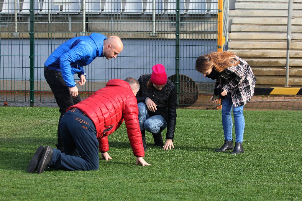 Stadion Miejski im. Orła Białego zazielenia się. Kładą murawę