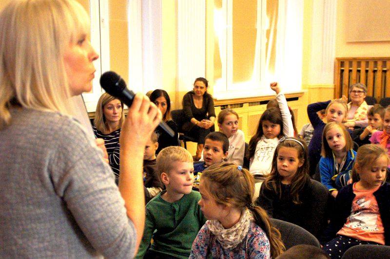 Poranek z teatrem w Młodzieżowym Centrum Kultury  w Legnicy