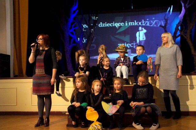 Poranek z teatrem w Młodzieżowym Centrum Kultury  w Legnicy