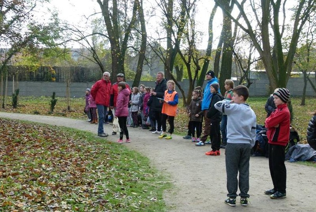 W Prochowicach został otwarty zrewitalizowany park przyzamkowy