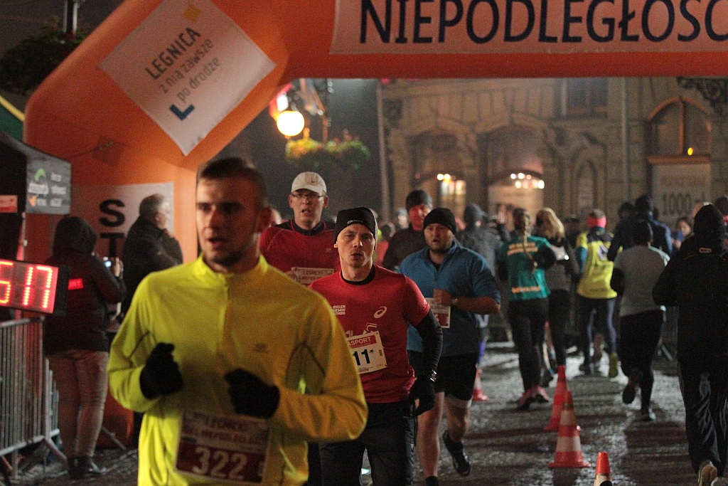 Blisko czterysta osób pobiegło w Biegu Niepodległości