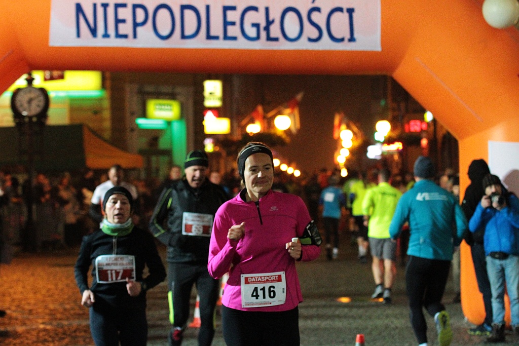 Blisko czterysta osób pobiegło w Biegu Niepodległości