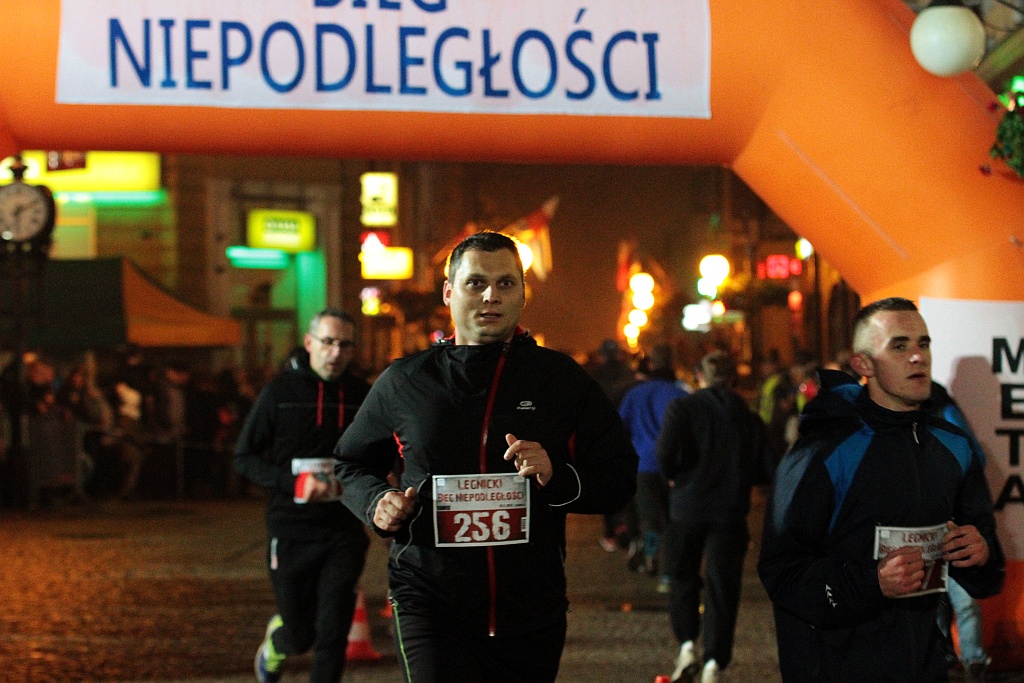 Blisko czterysta osób pobiegło w Biegu Niepodległości