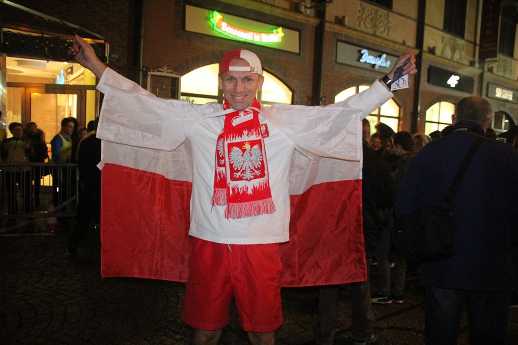 Blisko czterysta osób pobiegło w Biegu Niepodległości cz2